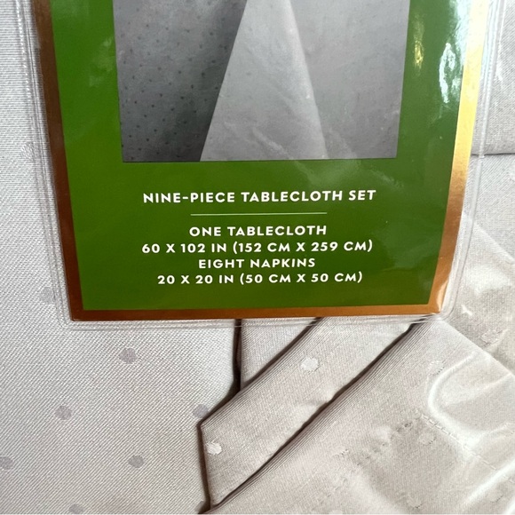 Kate Spade Larabee Dot Tablecloth and Napkin Set NWT - Picture 3 of 5